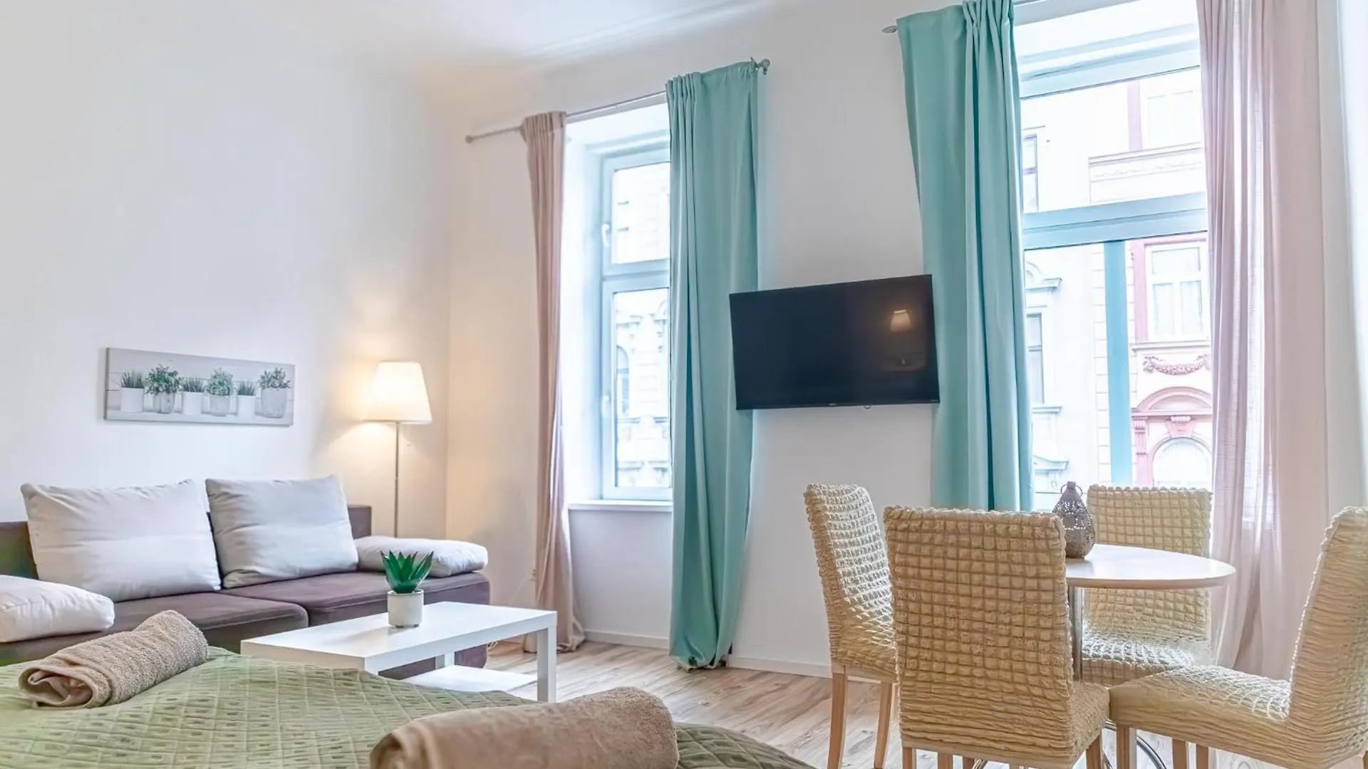 Budget-Friendly 2Br Apt With Great Location Apartment Vienna 0*,  Austria