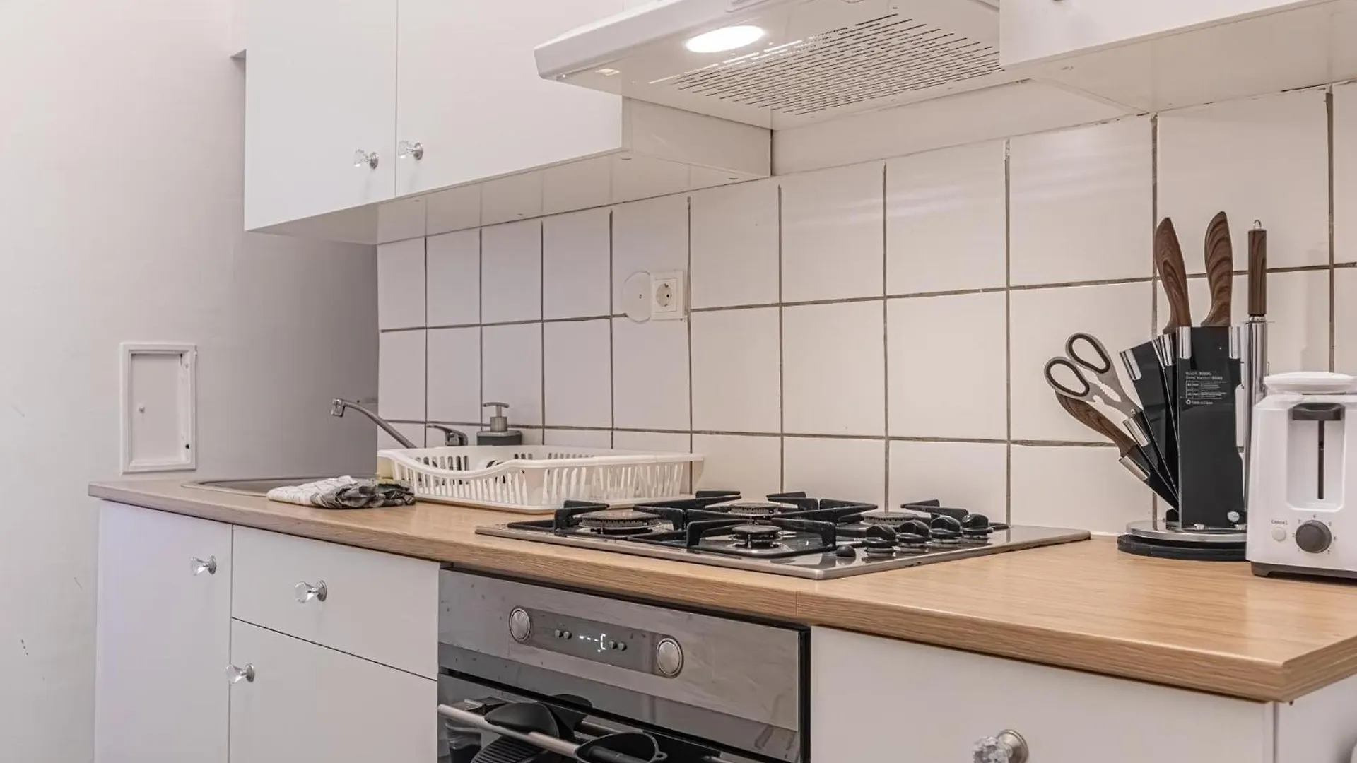 Budget-Friendly 2Br Apt With Great Location Apartment Vienna 0*,  Austria